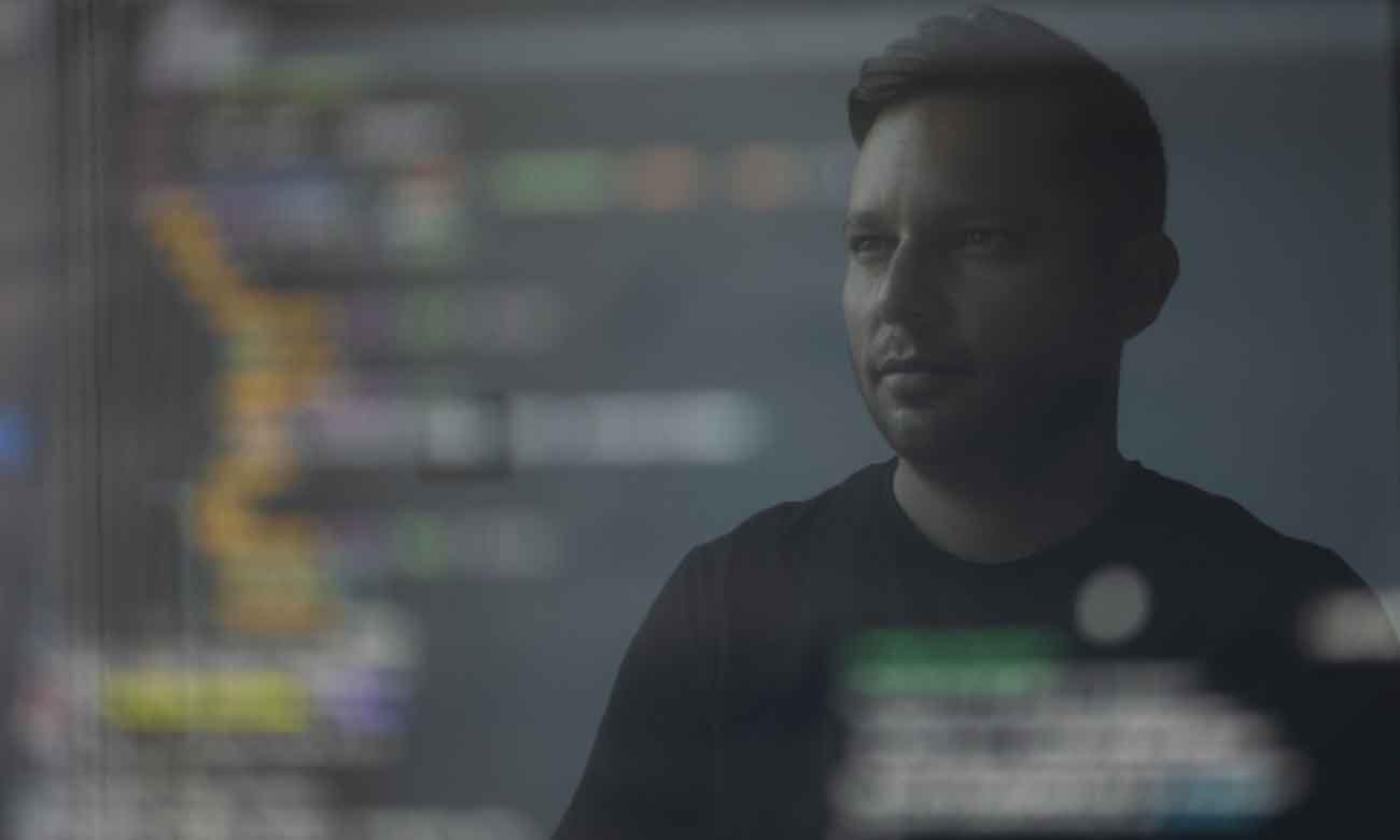 man-transparent-code-1300px man-transparent-code-1300px
