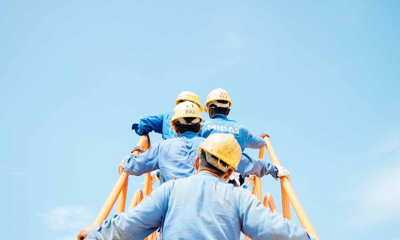 industry-workers-1300px (2) industry-workers-1300px (2)